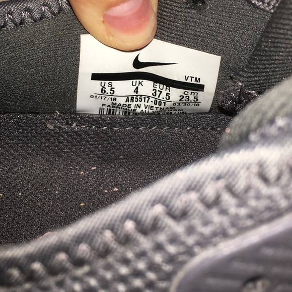 Nike Air Max - Picture 3 of 4